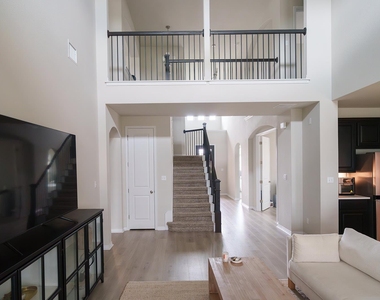 290 Left Fork Dr - Photo Thumbnail 8