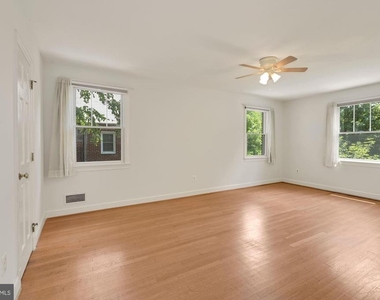 4505 Alton Place Nw - Photo Thumbnail 17