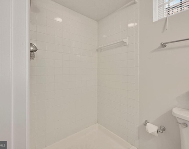 4505 Alton Place Nw - Photo Thumbnail 35