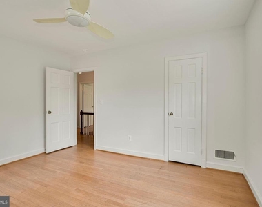 4505 Alton Place Nw - Photo Thumbnail 24