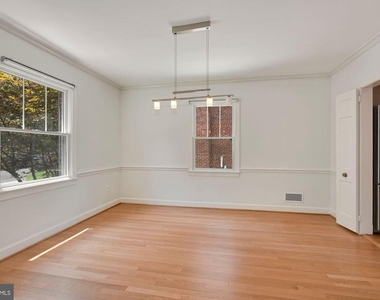 4505 Alton Place Nw - Photo Thumbnail 5