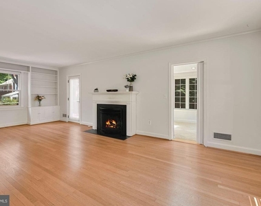 4505 Alton Place Nw - Photo Thumbnail 11