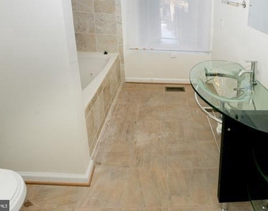34 Rhode Island Avenue Ne - Photo Thumbnail 13