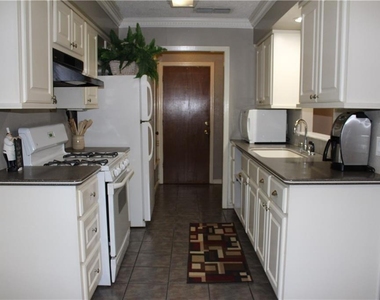 1702 Goodson Ln - Photo Thumbnail 7