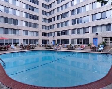 922 24th Street Nw - Photo Thumbnail 27