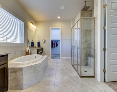 3030 Isabella Ln - Photo Thumbnail 21