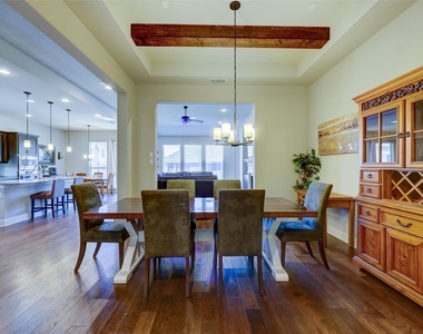 3030 Isabella Ln - Photo Thumbnail 16