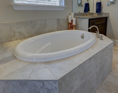 3030 Isabella Ln - Photo Thumbnail 22