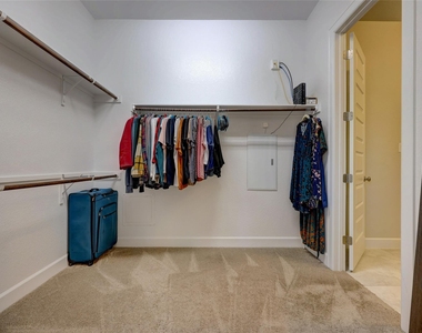 3030 Isabella Ln - Photo Thumbnail 25