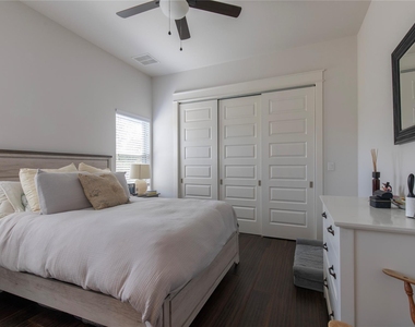 1608 Ulit Ave - Photo Thumbnail 6