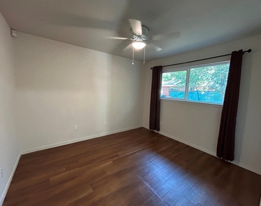2403 Dijon Dr - Photo Thumbnail 17