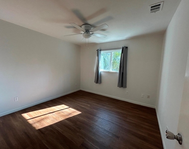 2403 Dijon Dr - Photo Thumbnail 16