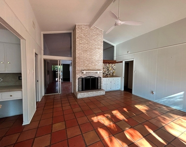2403 Dijon Dr - Photo Thumbnail 8