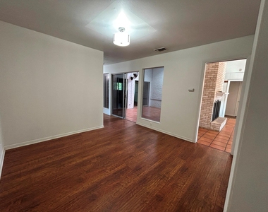 2403 Dijon Dr - Photo Thumbnail 14