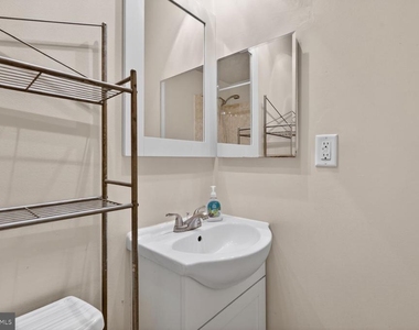 1820 Swann Street Nw - Photo Thumbnail 12