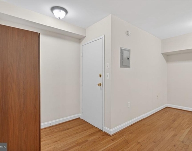 1820 Swann Street Nw - Photo Thumbnail 1