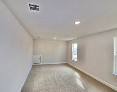 5817 Alamosa Clearing Dr - Photo Thumbnail 12