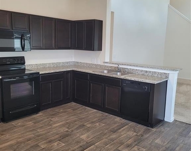 14917 Gypsum Mill Rd - Photo Thumbnail 7