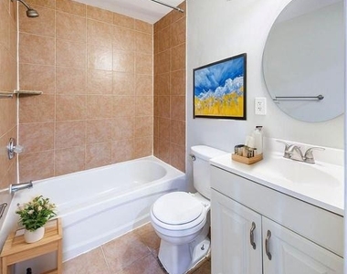 1235 Shepherd Street Nw - Photo Thumbnail 13