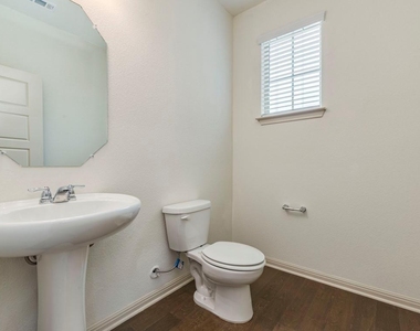 16445 Marcello Dr - Photo Thumbnail 11