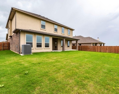16445 Marcello Dr - Photo Thumbnail 31