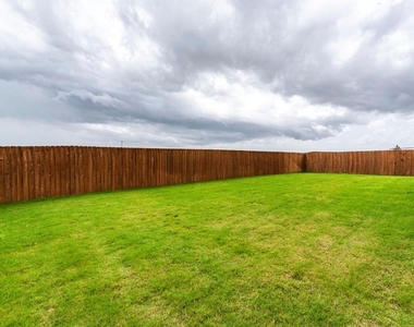 16445 Marcello Dr - Photo Thumbnail 30