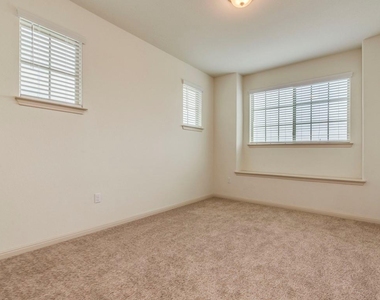 16445 Marcello Dr - Photo Thumbnail 23