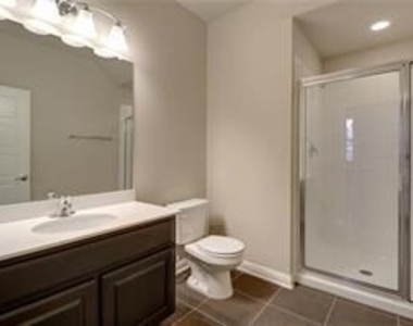 13800 Lyndhurst St - Photo Thumbnail 21