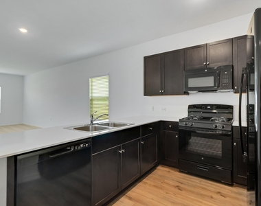 2808 Schwartz Ln - Photo Thumbnail 24