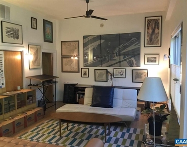 202 Douglas Ave - Photo Thumbnail 3