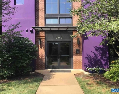 202 Douglas Ave - Photo Thumbnail 20