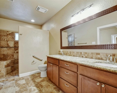 1007 Meckel Dr - Photo Thumbnail 14