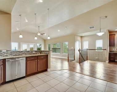 1007 Meckel Dr - Photo Thumbnail 9