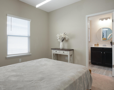 10815 Ventnor Ave Avenue - Photo Thumbnail 15