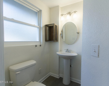 5072 French Street - Photo Thumbnail 6