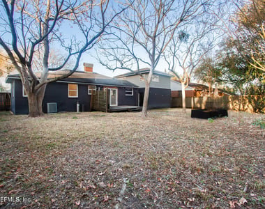 5072 French Street - Photo Thumbnail 2