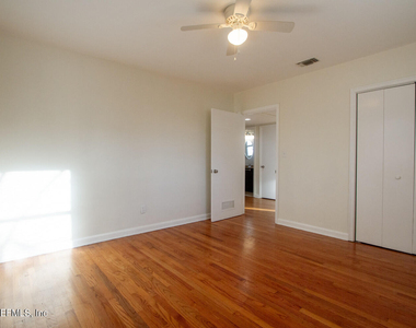 5072 French Street - Photo Thumbnail 9