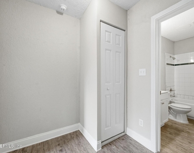 3055 2nd St Circle - Photo Thumbnail 17