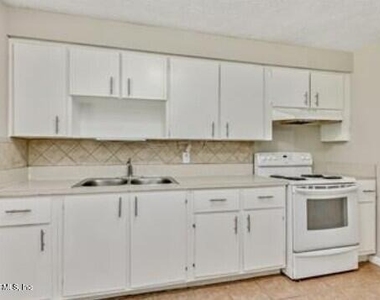 8331 Old Plank Road - Photo Thumbnail 10