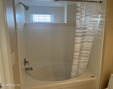 400 E Bay Street - Photo Thumbnail 67