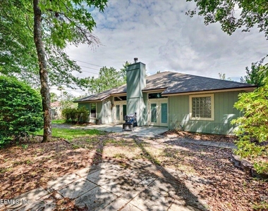 101 Bartram Parke Drive - Photo Thumbnail 37