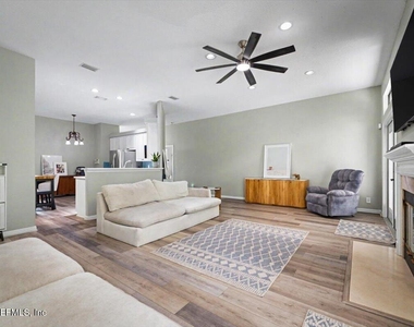 101 Bartram Parke Drive - Photo Thumbnail 12