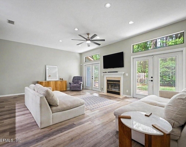 101 Bartram Parke Drive - Photo Thumbnail 13