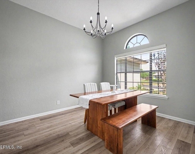 101 Bartram Parke Drive - Photo Thumbnail 7