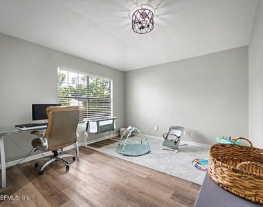 101 Bartram Parke Drive - Photo Thumbnail 5