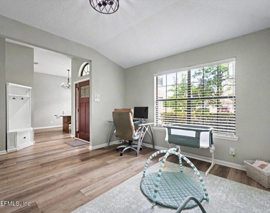 101 Bartram Parke Drive - Photo Thumbnail 6