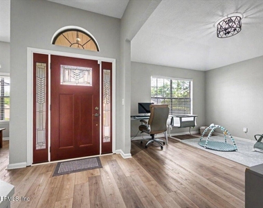 101 Bartram Parke Drive - Photo Thumbnail 4