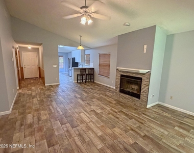 4271 Hanging Moss Drive - Photo Thumbnail 8
