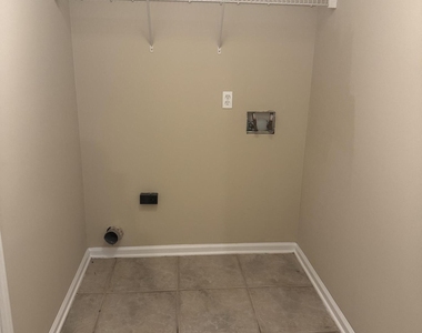 1260 Ribbon Road - Photo Thumbnail 3