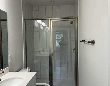 545 Brandon Lakes Drive - Photo Thumbnail 24